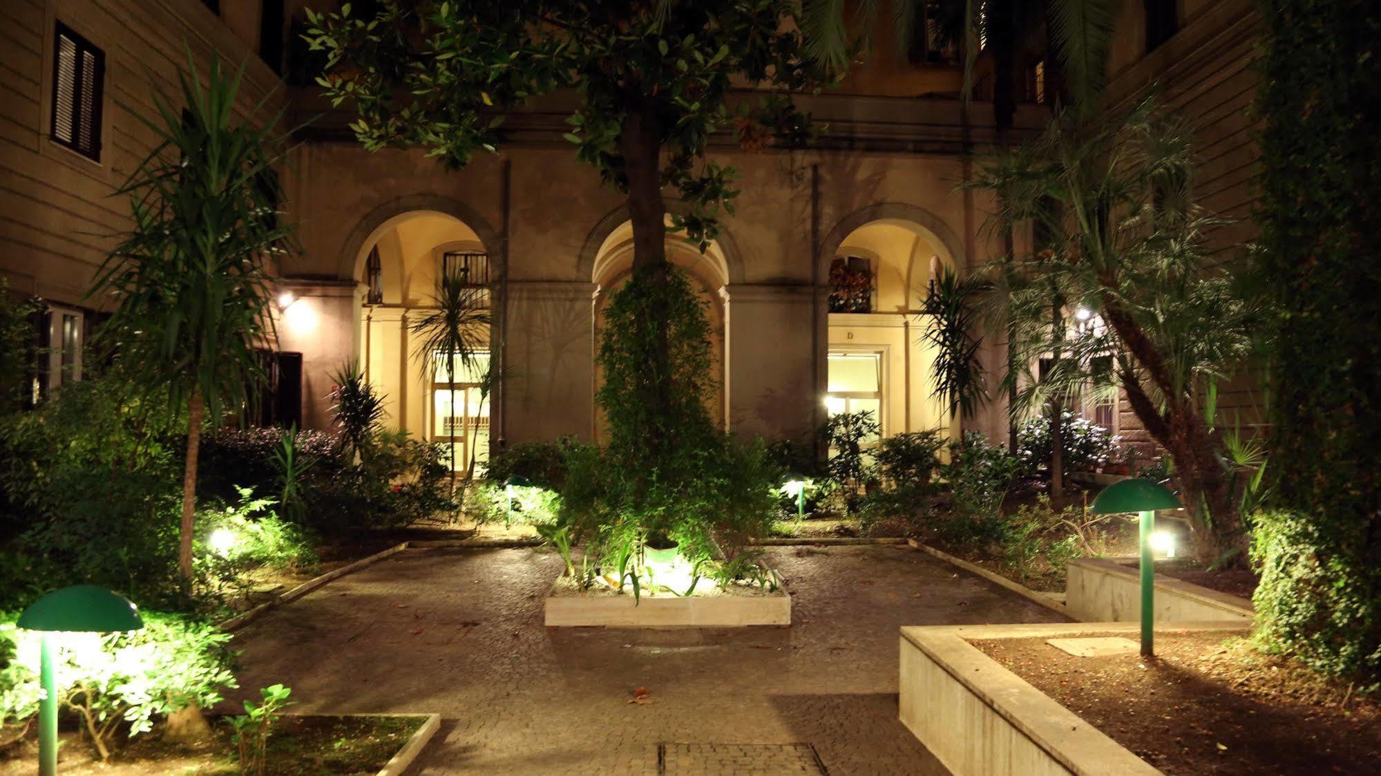 Caroline Rooms Roma Dış mekan fotoğraf